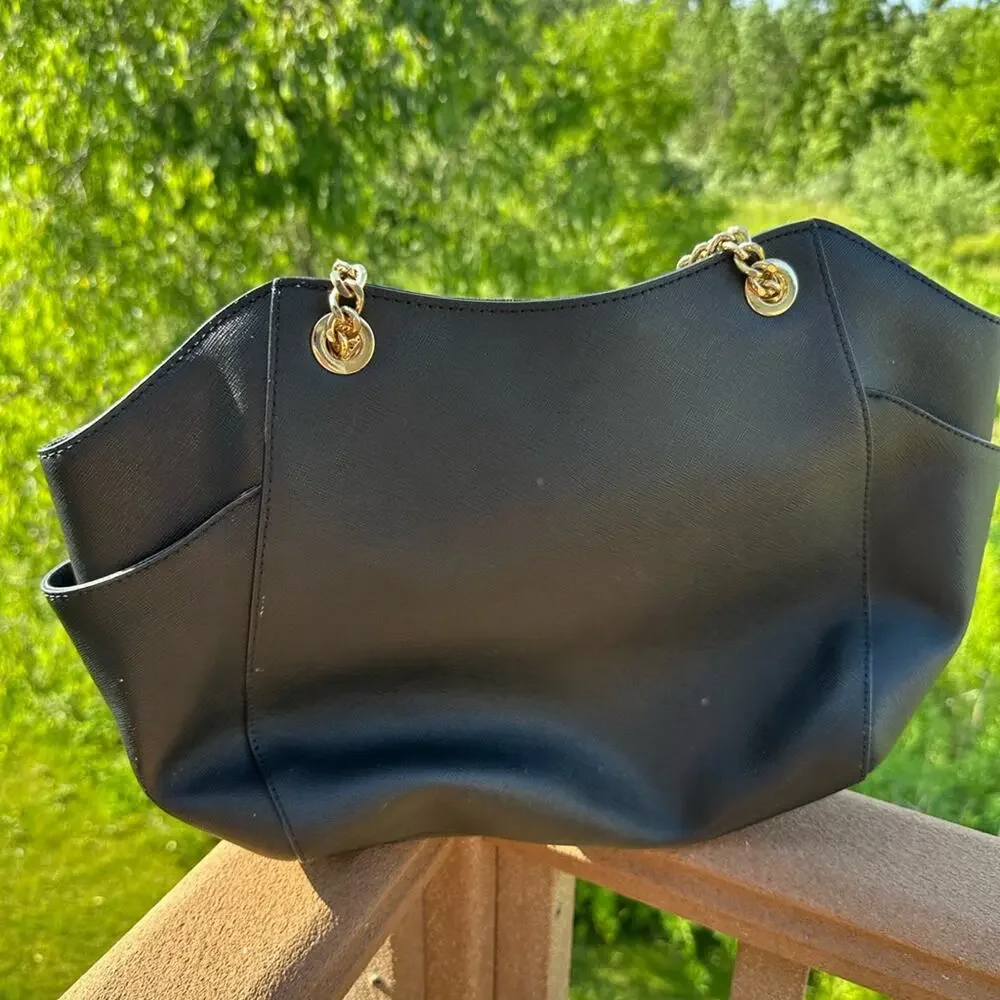 Michael Kors Jet Set Black Shoulder Bag EUC
